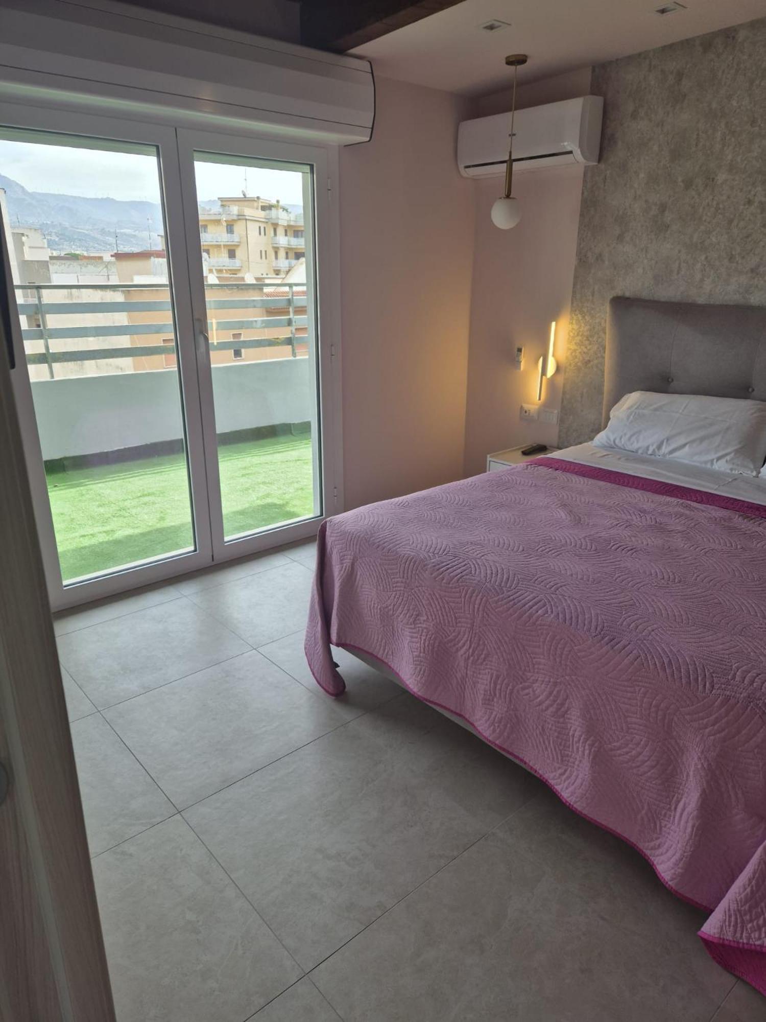 Ferienwohnung Attico Solaris Reggio Calabria Exterior foto